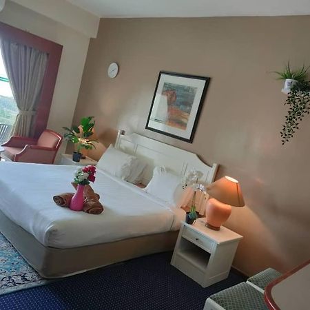 Seaview Deluxe Studio Couples Room S Tanjung Bungah (Penang) Buitenkant foto