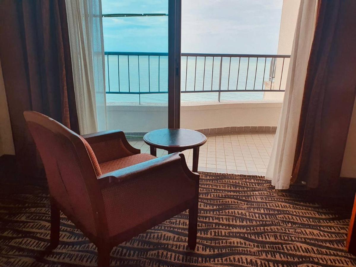 Seaview Deluxe Studio Couples Room S Tanjung Bungah (Penang) Buitenkant foto