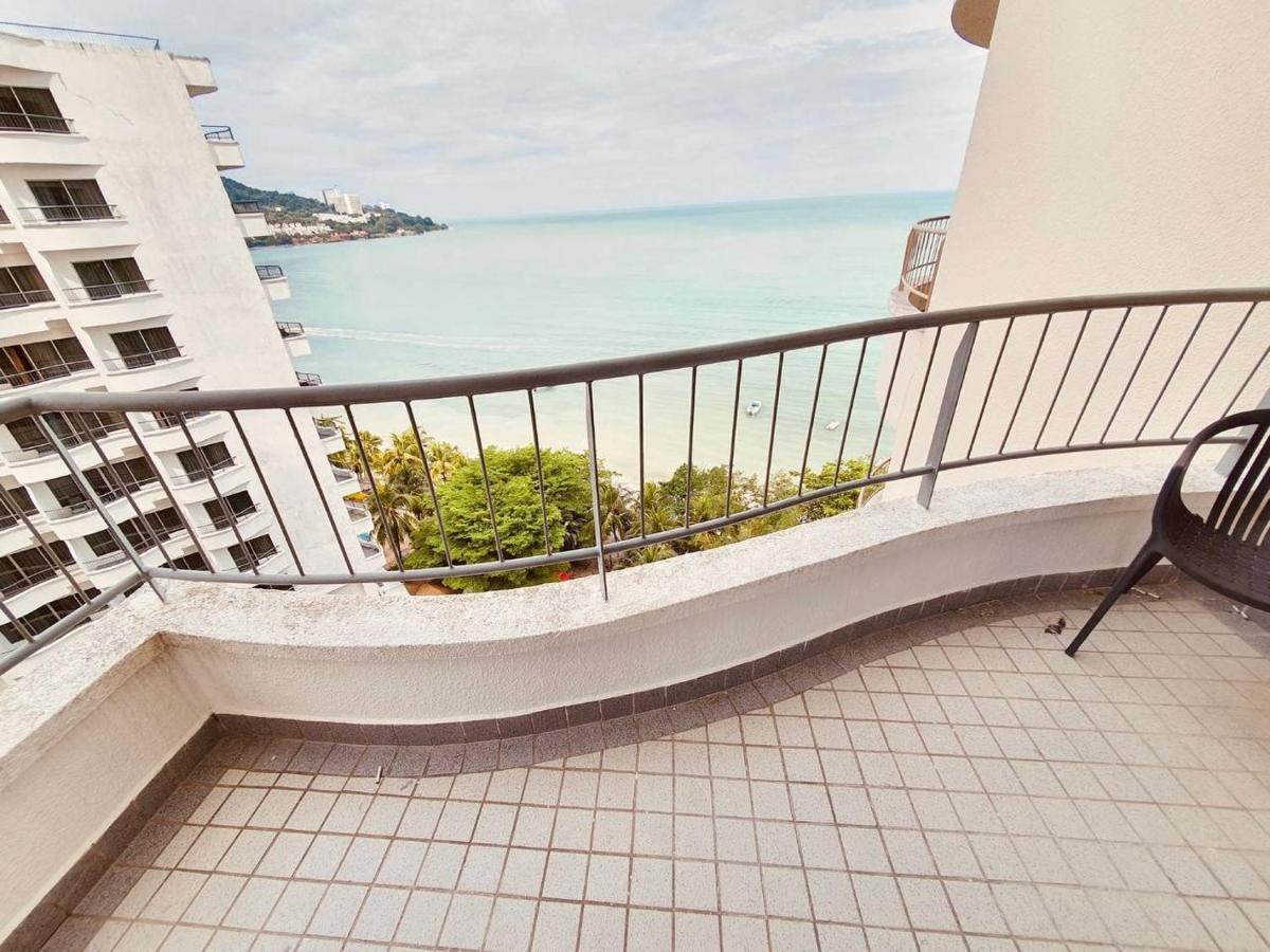 Seaview Deluxe Studio Couples Room S Tanjung Bungah (Penang) Buitenkant foto