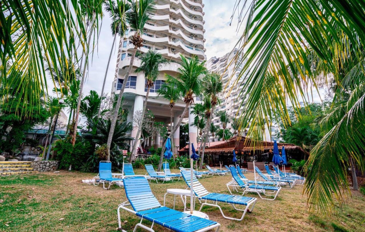 Seaview Deluxe Studio Couples Room S Tanjung Bungah (Penang) Buitenkant foto